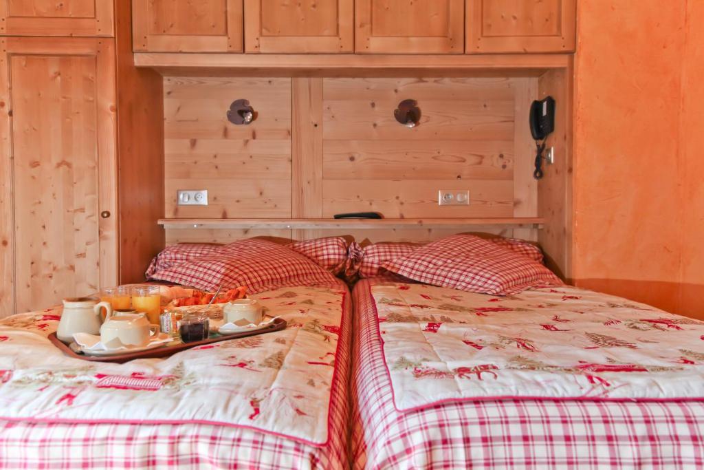 Alpen Roc Hotel Morzine Bilik gambar